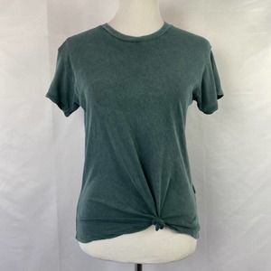 Brandy Melville Short Sleeve T-shirt size medium